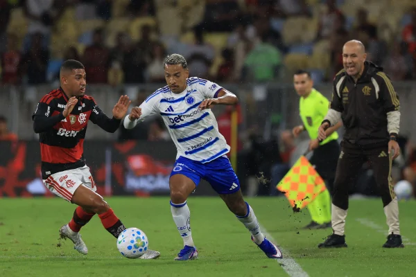 Foto colorida de Matheus Pereira, do Cruzeiro - Metrópoles