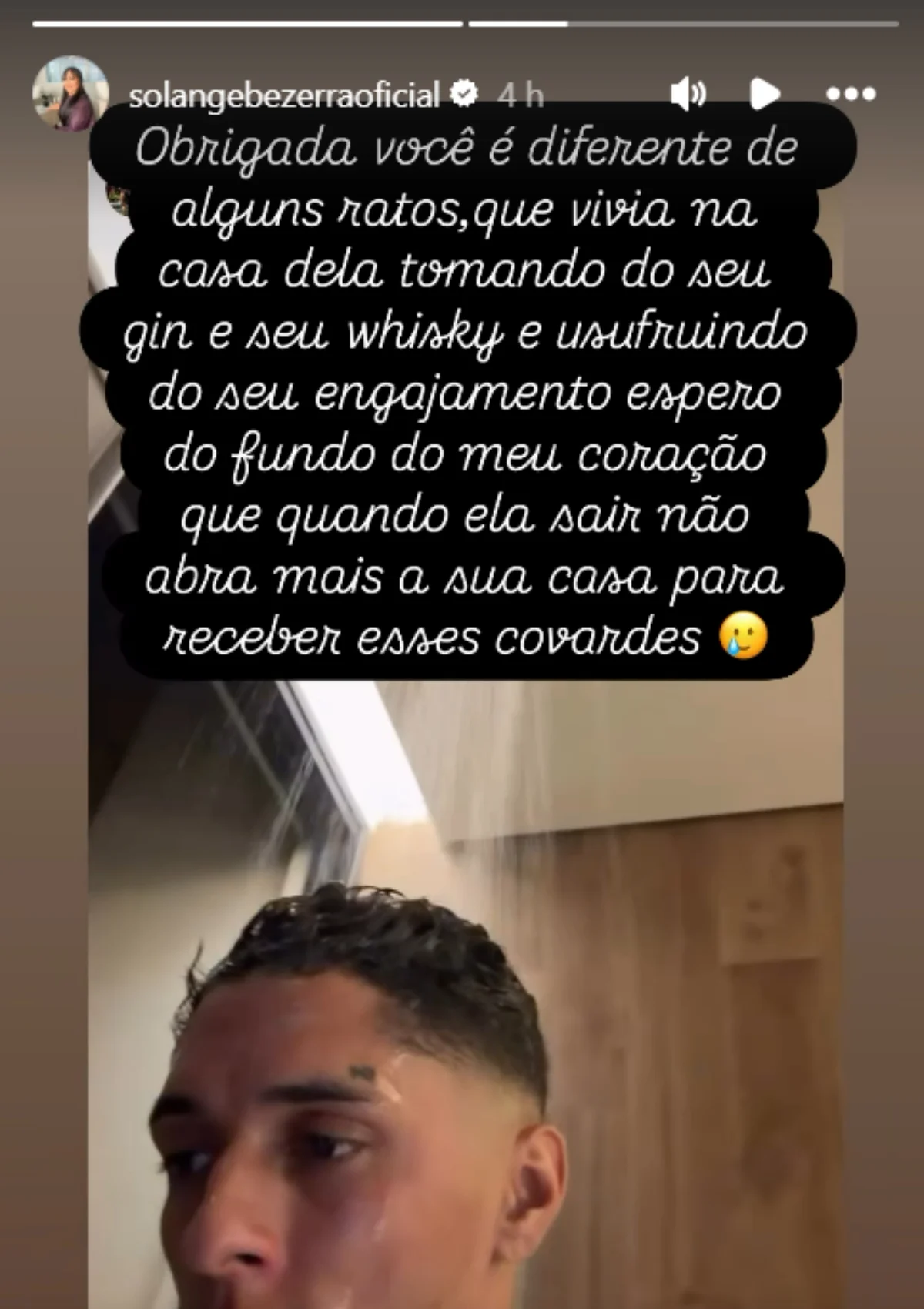Solange Bezerra desabafou após fala de Buzeira. Solange Bezerra desabafou após fala de Buzeira.