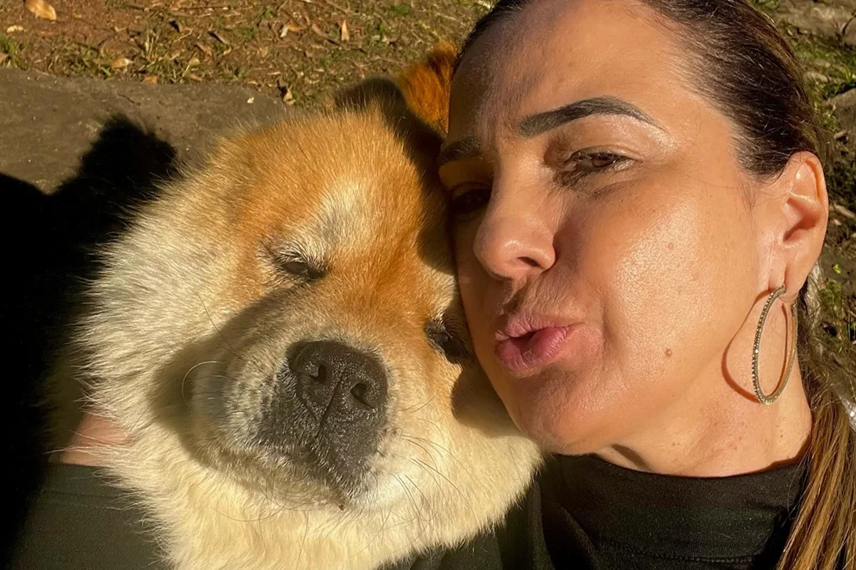 Viúva de Nahim, Andreia de Andrade tem conta bloqueada na Justiça e pede ajuda financeira para os pets Viúva de Nahim, Andreia de Andrade tem conta bloqueada na Justiça e pede ajuda financeira para os pets