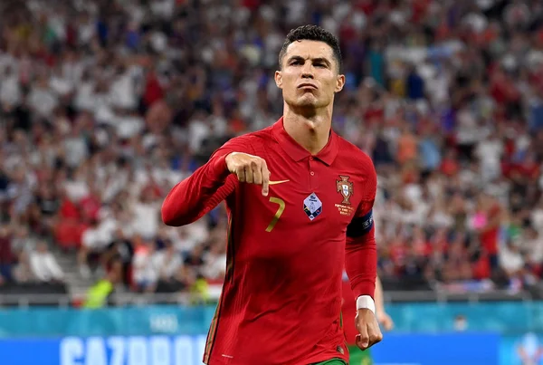 Uma máquina! Cristiano Ronaldo bate 1 bilhão de seguidores nas redes
