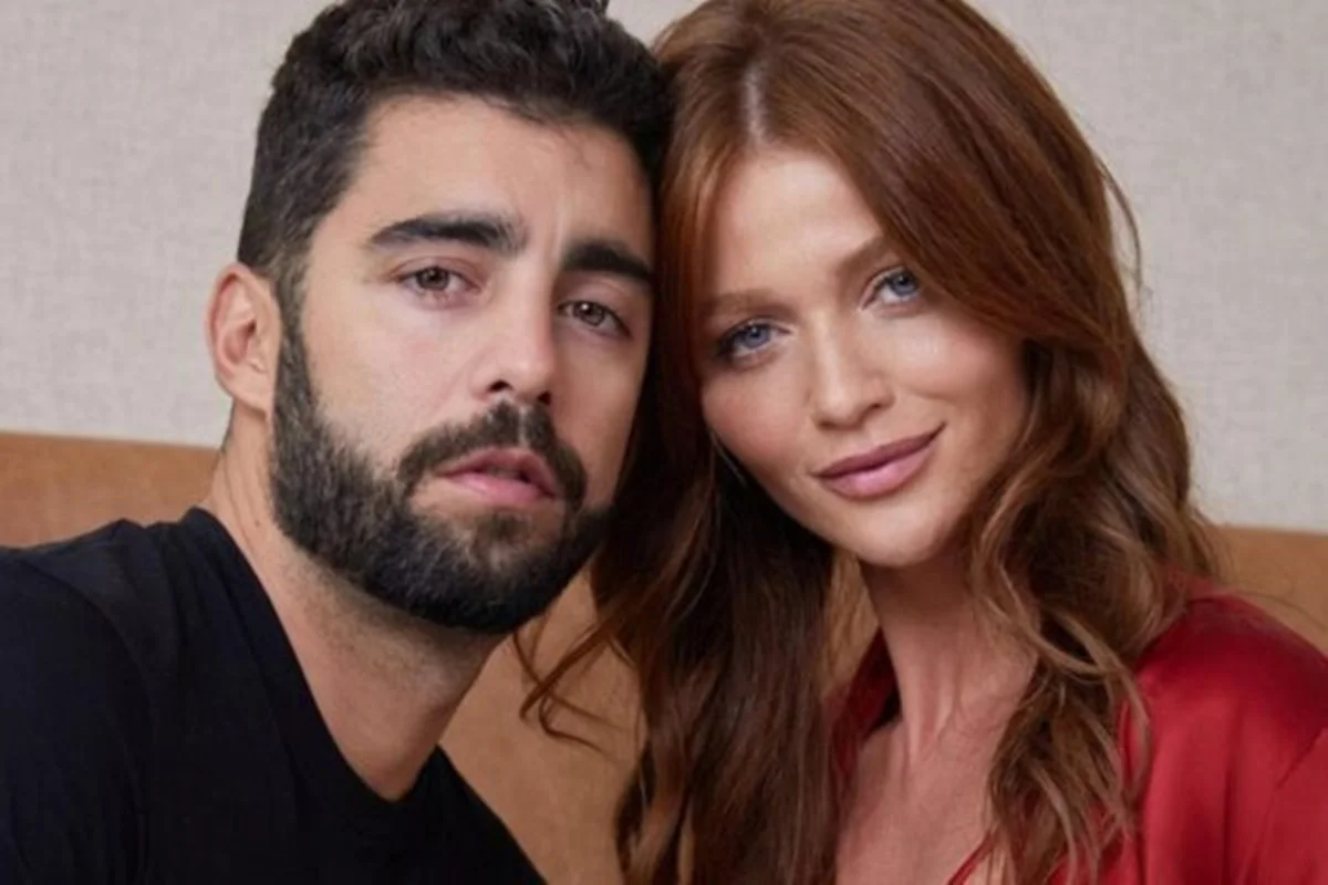Pedro Scooby e Cintia Dicker estão juntos desde 2019 Pedro Scooby e Cintia Dicker estão juntos desde 2019