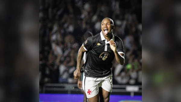 Garotada garante vitória do Vasco na estreia do Carioca