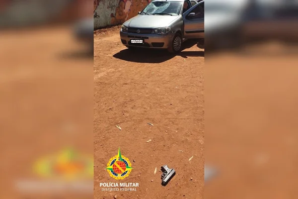 carro com vidro quebrado