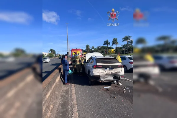 Imagem colorida de acidente de trânsito no DF