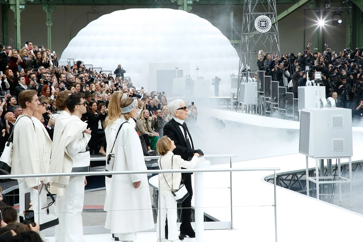 Karl no desfile outono/inverno 2017-2018 Karl no desfile outono/inverno 2017-2018