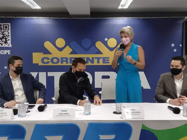 Deputada Joice Hasselmann deixa o PSL e se filia ao PSDB
