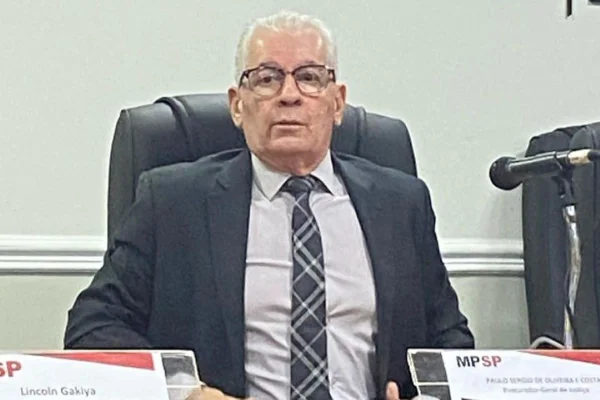 Foto colorida do procurador-geral de Justiça de São Paulo, Paulo Sérgio de Oliveira e Costa