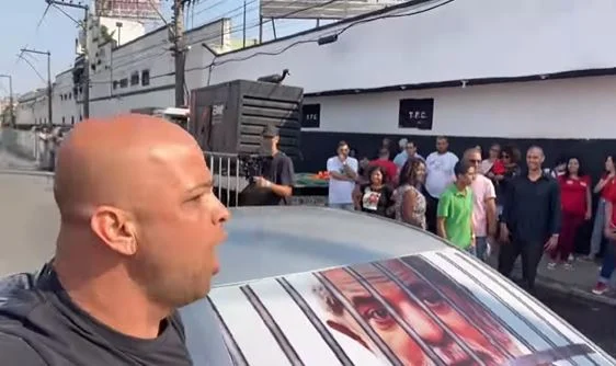Vídeo: bolsonarista afirma ter sido agredido em ato pró-Lula no Rio