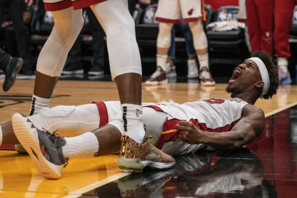 Miami Heat e Minnesota Timberwolves garantem vagas finais nos playoffs da NBA