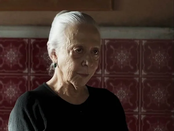 Fernanda Montenegro pode concorrer de novo ao Oscar, diz diretor