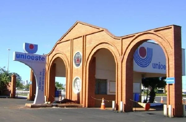 Unioeste lança edital com 613 vagas para níveis técnico e superior