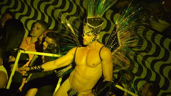 Victoria Haus faz concurso para encontrar gogo boy, DJ e drag queen