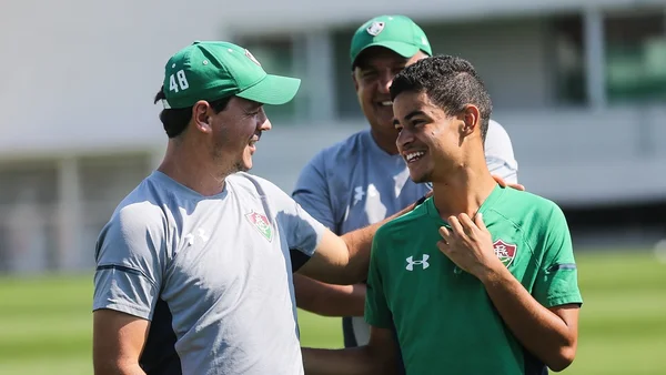 Embalado por Sul-Americana, Fluminense recebe o Inter pelo Brasileirão
