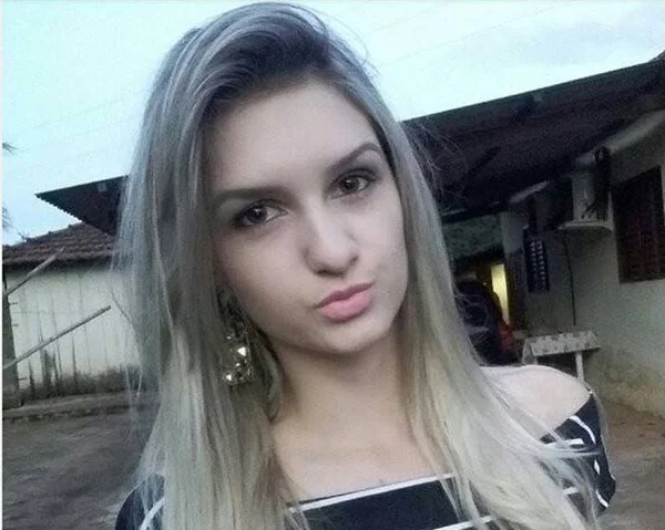 Kelly Medeiros e marido juntos