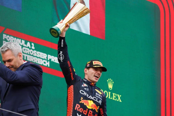 Verstappen vence na Áustria e atinge marca histórica dentro da F1