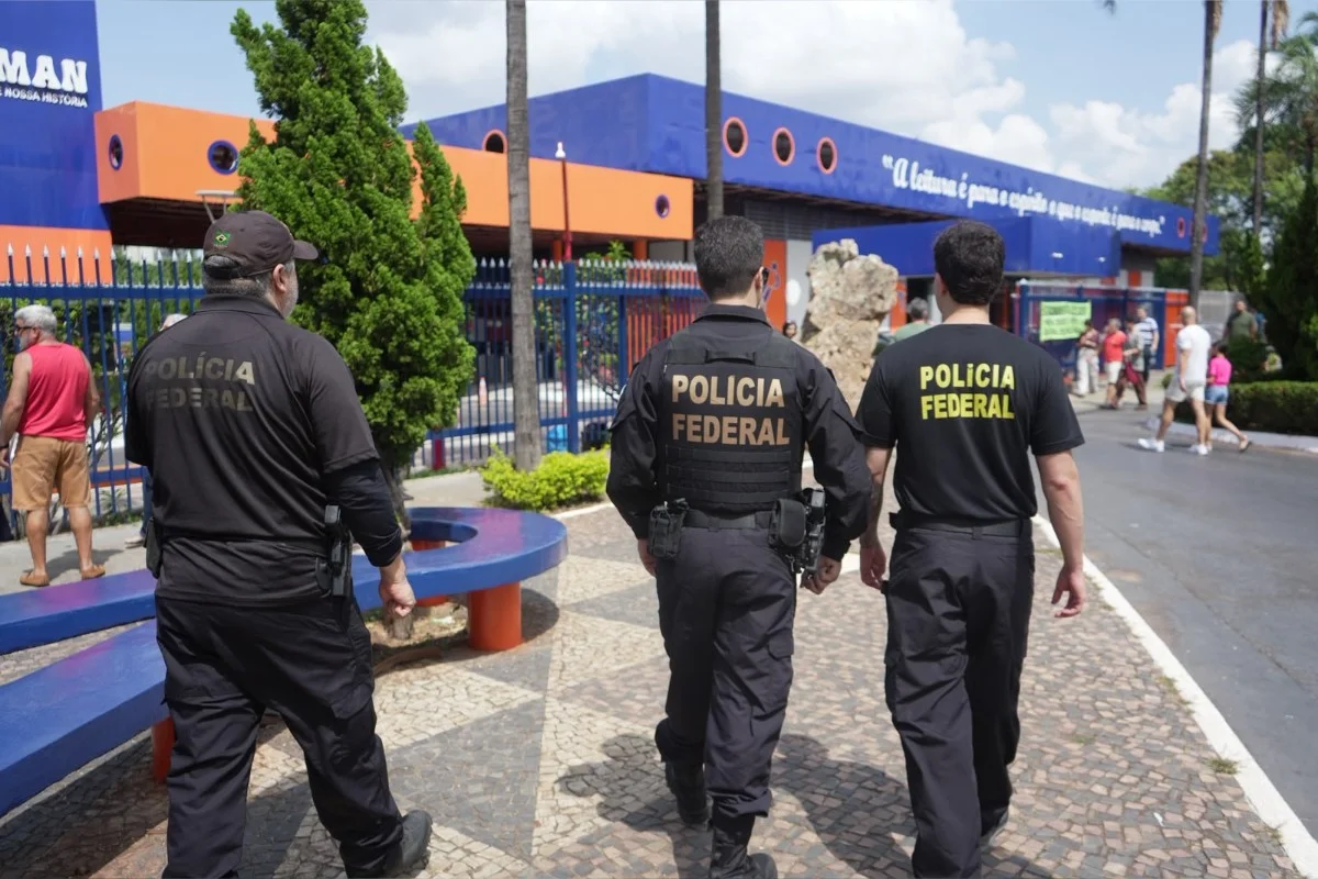 2º turno: PF conduz 41 pessoas à delegacia e investiga 11 crimes eleitorais - imagem 1 2º turno: PF conduz 41 pessoas à delegacia e investiga 11 crimes eleitorais - imagem 1