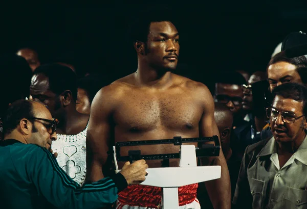 George Foreman: conheça a história da lenda do boxe que inspirou filme