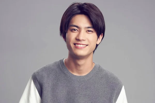 Astro de filmes japoneses morre aos 24 anos após meses desaparecido