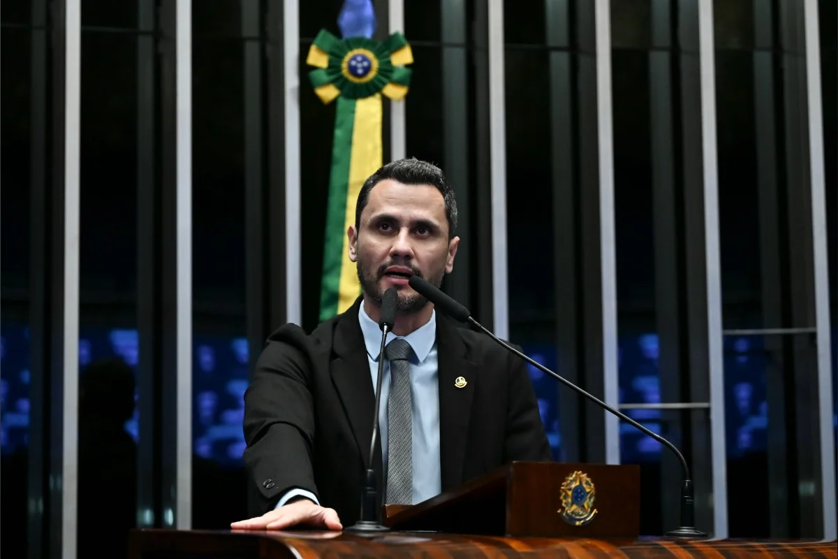 Senador Cleitinho Azevedo Senador Cleitinho Azevedo