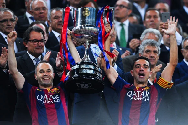 Barcelona Iniesta e Xavi