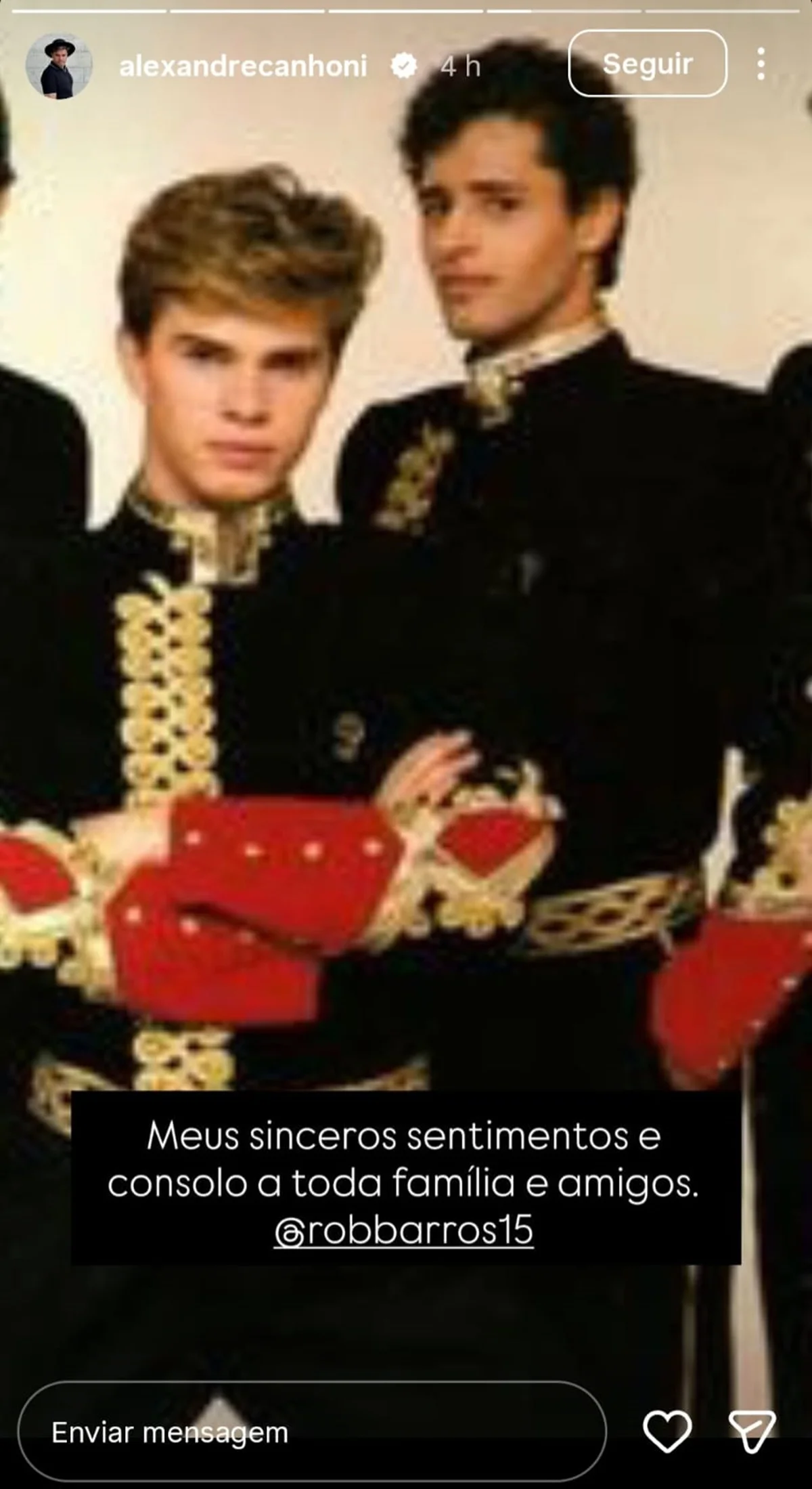 Robson Barros foi o primeiro paquito da Xuxa Robson Barros foi o primeiro paquito da Xuxa