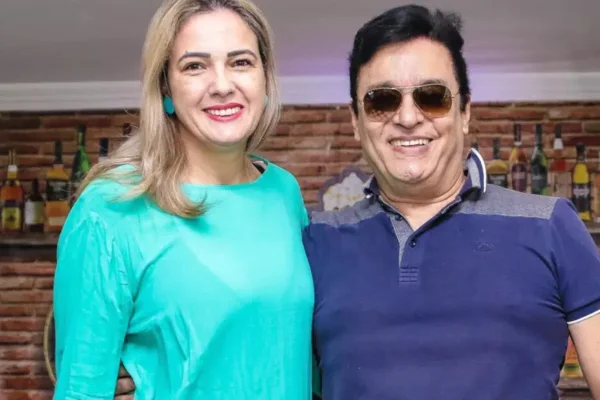 Andreia Andrade e o cantor Nahim