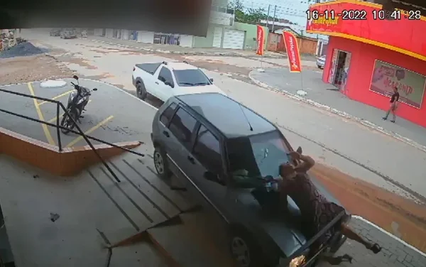 goias mulher atropelada por carro desgovernado