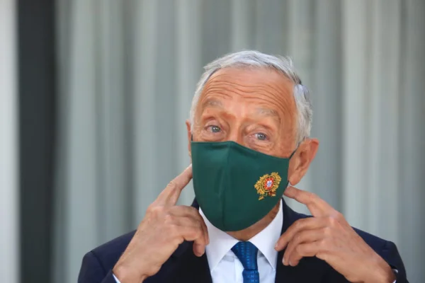 “Intolerável”, diz presidente português após ataque a filhos de Ewbank