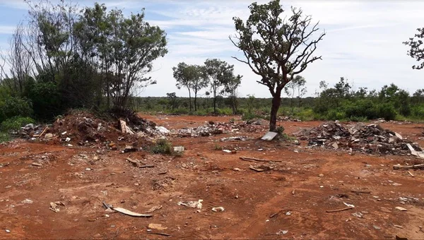Lixo em parques ambientais do DF está fora de controle, diz ICMBio