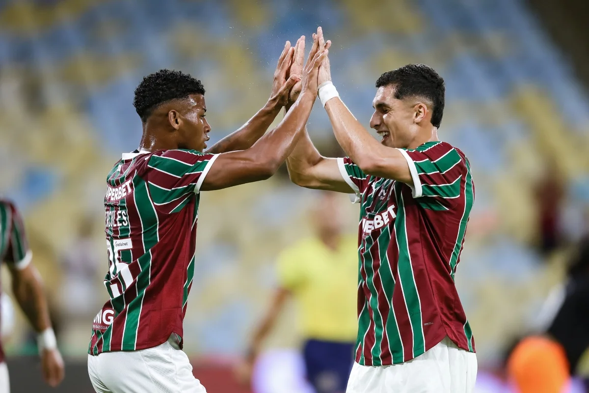 Jogadores do Fluminense comemorando gol diante do Nova Iguaçu em amistoso Jogadores do Fluminense comemorando gol diante do Nova Iguaçu em amistoso