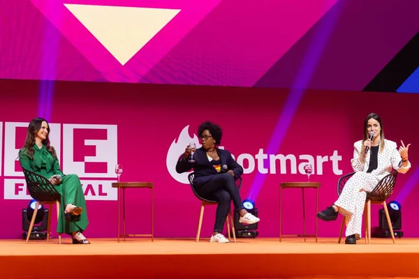 “Afinal, todos nós somos blogueirinhos”, garante jornalista Mari Palma