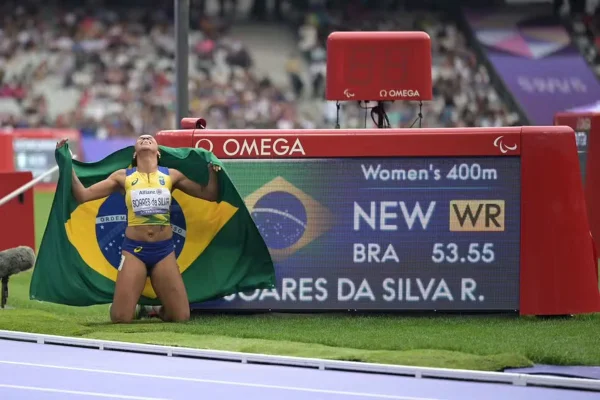 Imagem colorida de Rayane Soares