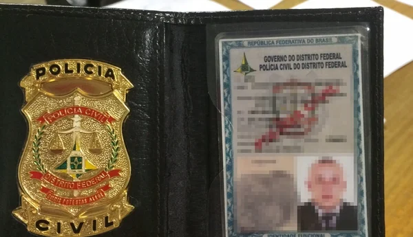 Espertalhão tenta dar carteirada em festa e acaba preso
