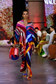 Estampas vibrantes da Almacor