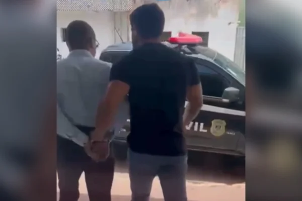 Pastor é preso após tentar beijar dentista à força