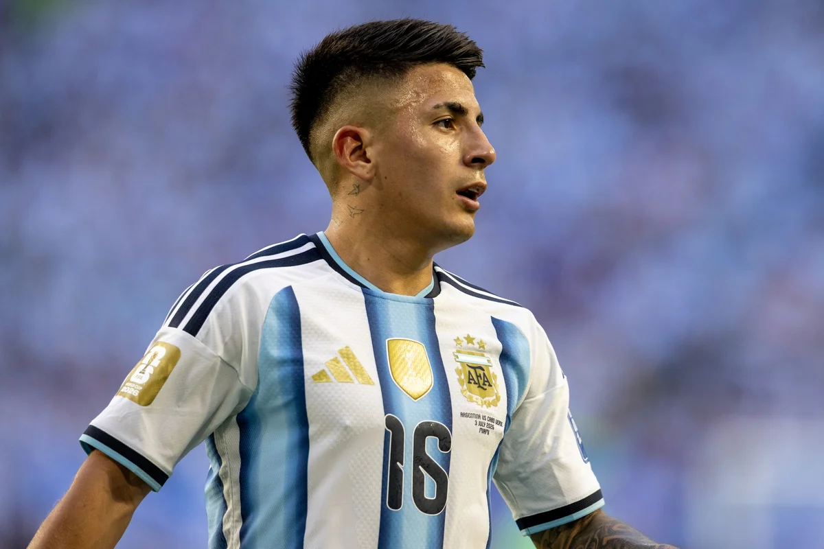 Ex-Botafogo é favorito para assumir camisa 10 de Lionel Messi na Argentina