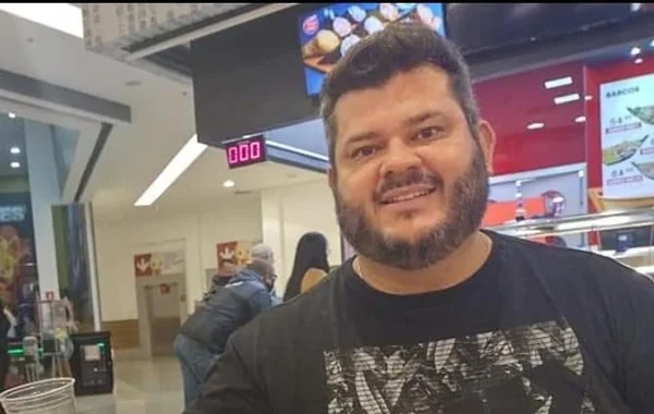 Locutor morre de Covid após esconder doença de amigos