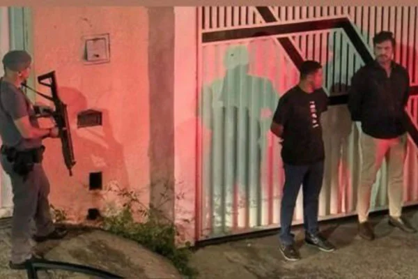 Gustavo Pires detalhou a abordagem policial nas redes sociais. Ele estava em Piracicaba para ouvir testemunhas sobre o jovem morto pela PM - Metrópoles