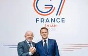 Lula se encontra com o presidente francês, Emmanuel Macron
Lula se encontra com o presidente francês, Emmanuel Macron