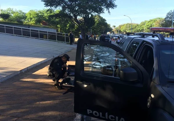 Mochila suspeita de conter bomba no BC tinha material escolar