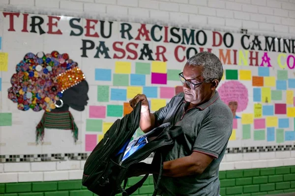 No DF, 78% dos estudantes pretos estão em escolas públicas