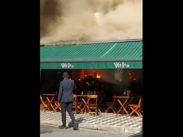 Incêndio atinge bar Vaca Véia, no Itaim Bibi, em SP
