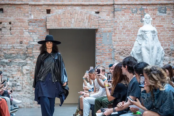 Bobstore leva misticismo setentista ao São Paulo Fashion Week N48