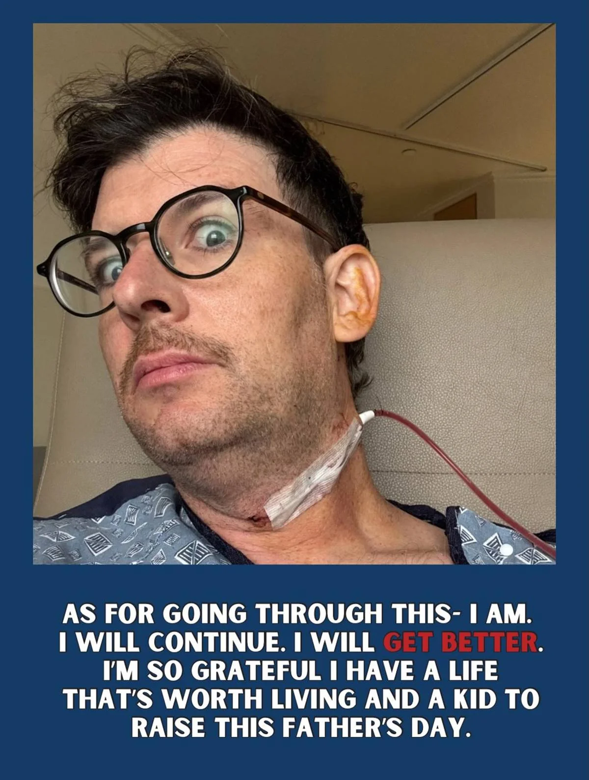 Moshe Kasher admitiu que a experiência tem sido a mais aterrorizante da vida dele Moshe Kasher admitiu que a experiência tem sido a mais aterrorizante da vida dele