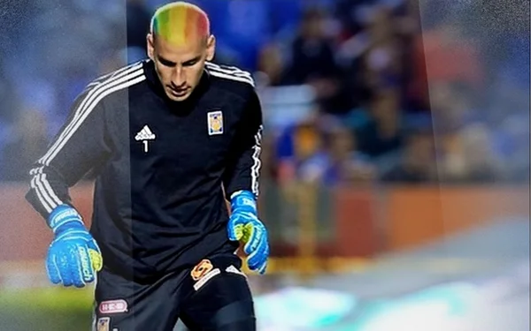 Goleiro da Argentina pinta o cabelo em homenagem à causa LGBT