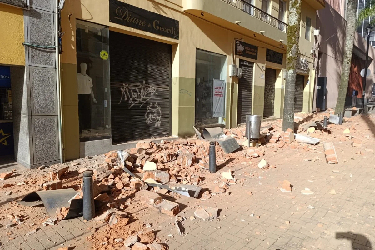 Terremoto na Colômbia destruiu edifícios Terremoto na Colômbia destruiu edifícios
