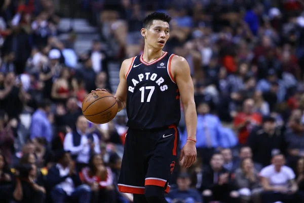 Antigo fenômeno, Jeremy Lin se preocupa com futuro na NBA
