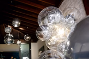 Decoração de balões transparentes