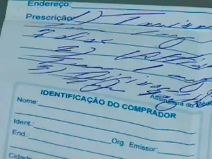 Receita médica ilegível