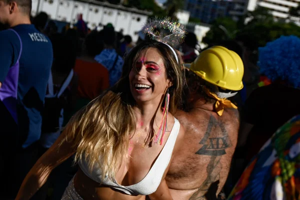 Veja o que abre e o que fecha no DF durante o feriadão de Carnaval